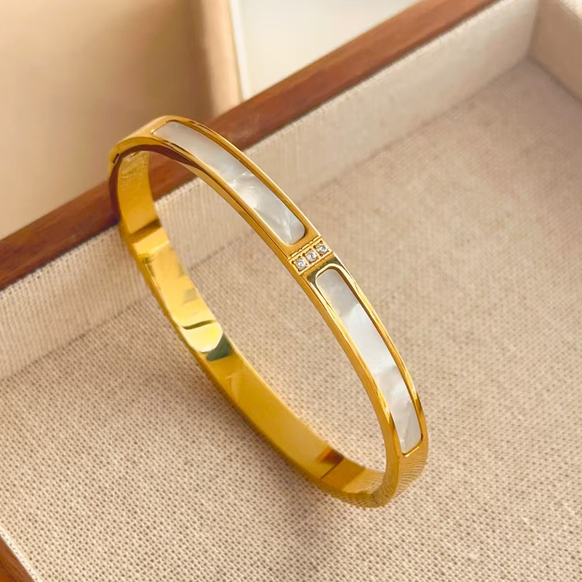 IRA 01 - Iraaya Bracelets